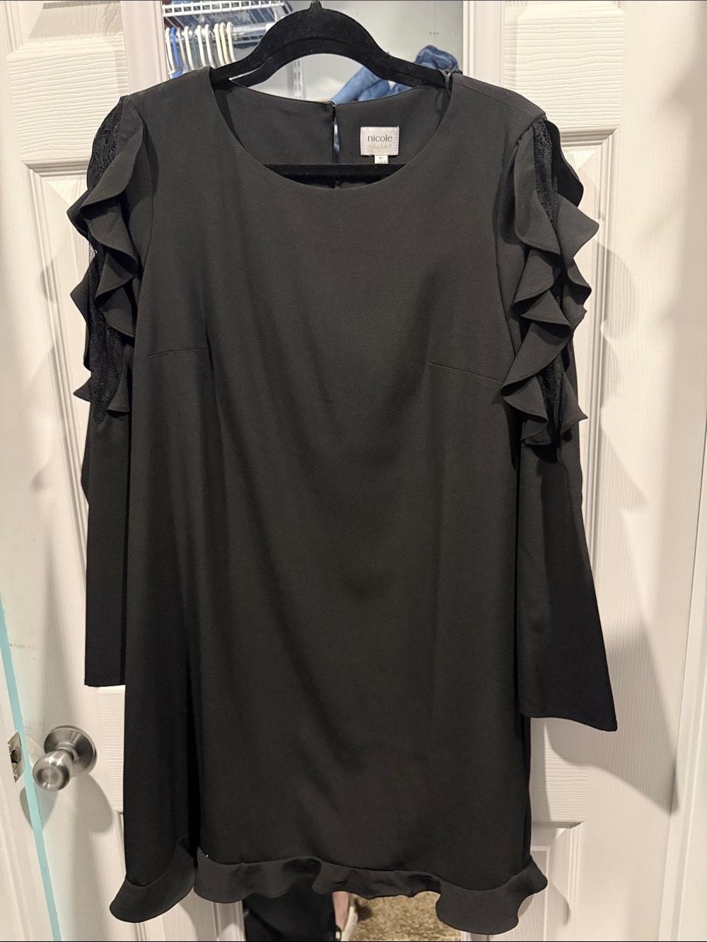 Nicole Black Long-Sleeve Ruffle-Trim Shift Dress